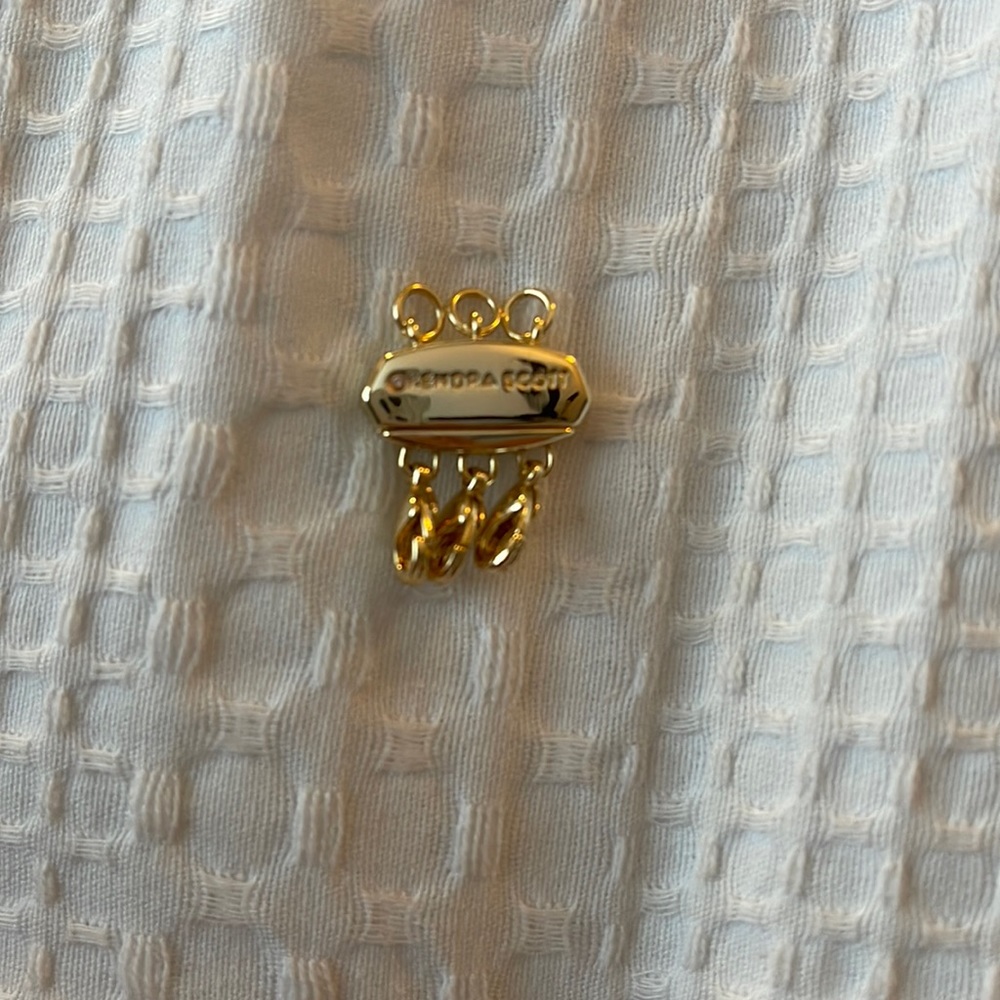 Kendra Scott stacking necklace clasp